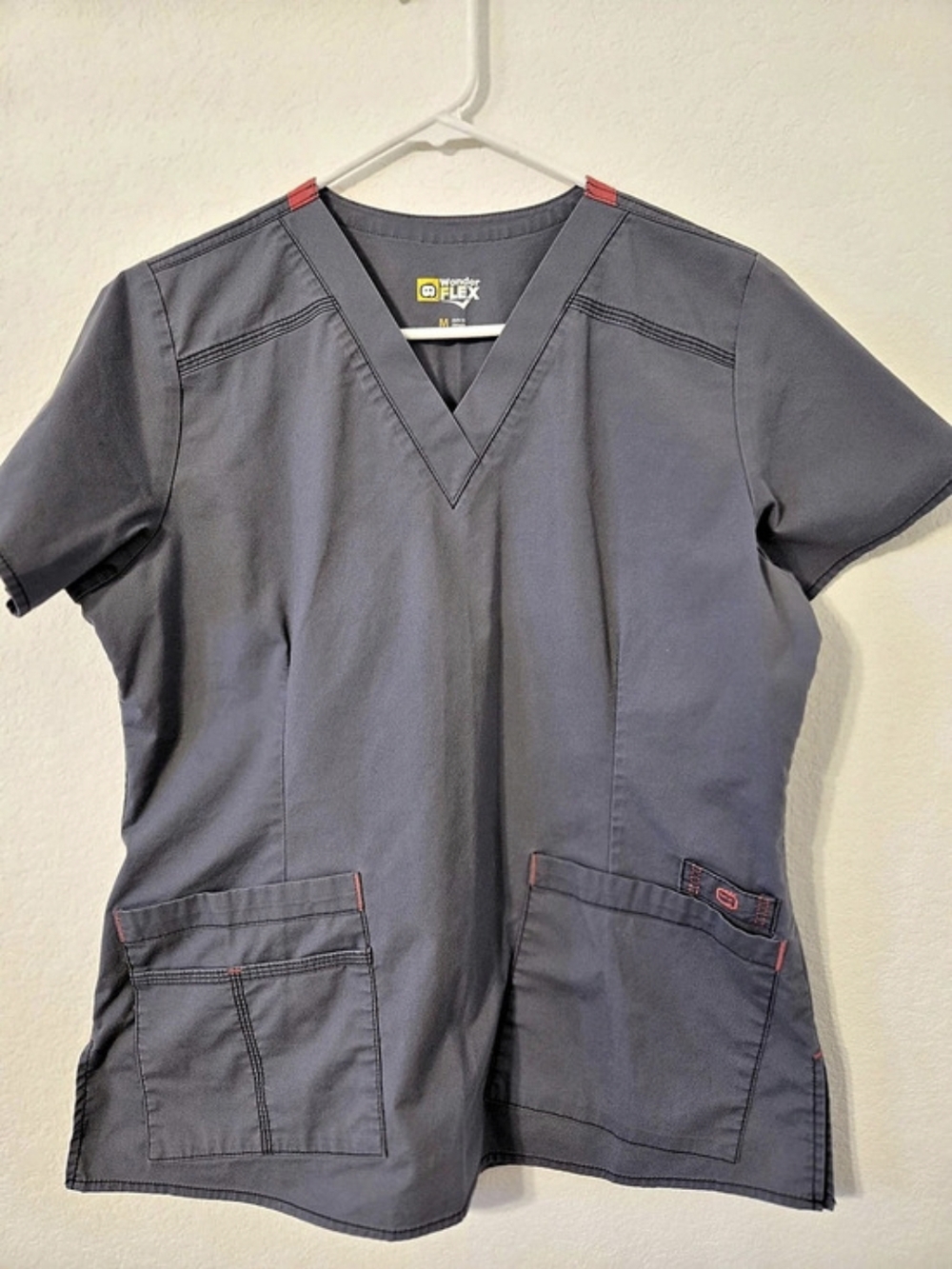 WonderWink WonderFLEX V-Neck Scrub Top Set Gray & Pink Medium